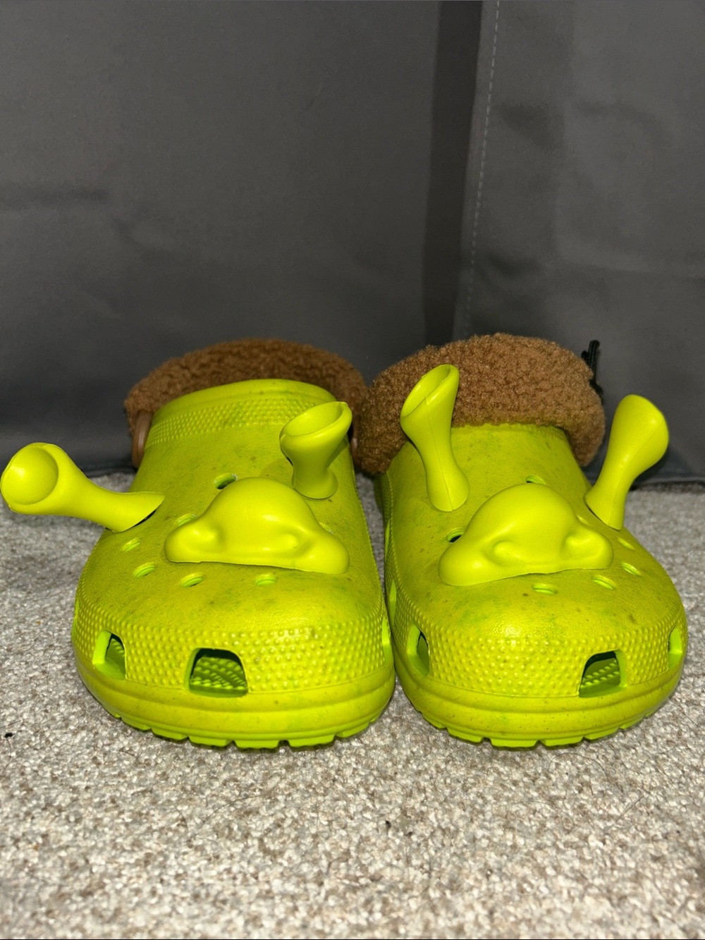 Adult Shrek Neon Green Clog with Brown Sherpa Trim - Picture 2 of 4
